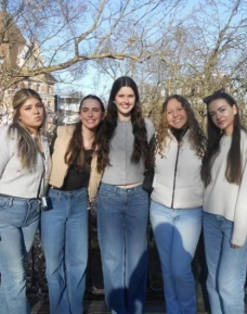 A few of the girls on the French trip taking a photo together (Credit: Lauren Pringle)